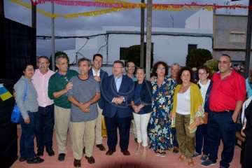 El edil Ramos pregona las fiestas del Carmen de La Medianía (Foto Francisco Javier Santana)